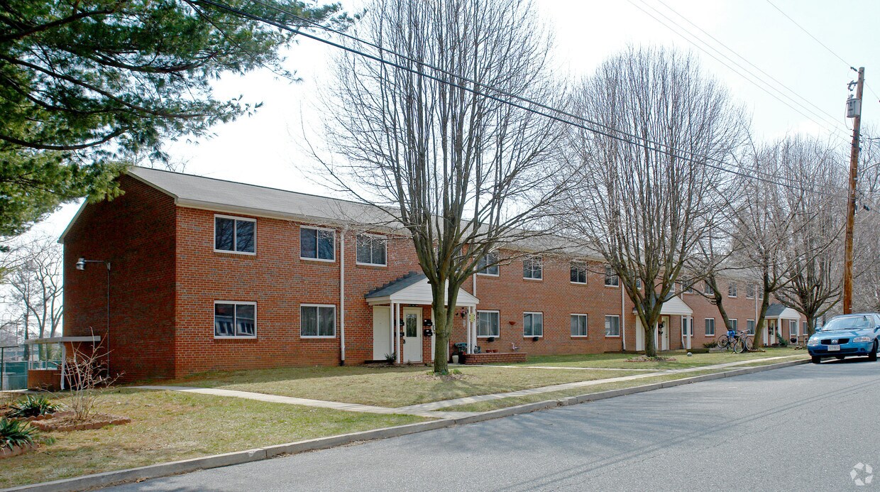 Building Photo - 15 Mast St