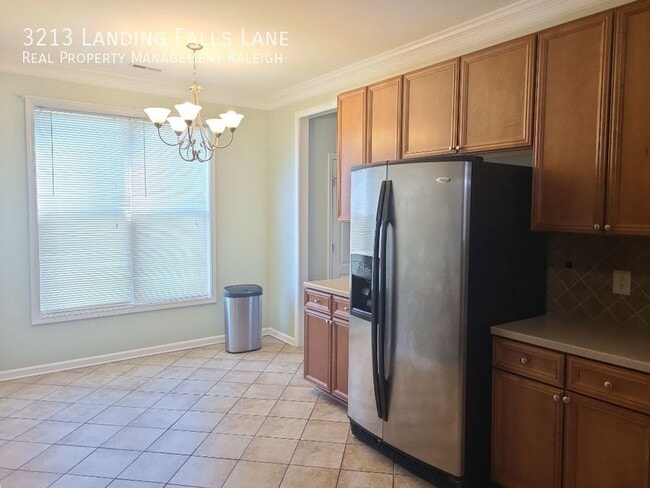 Foto del edificio - 3213 Landing Falls Ln