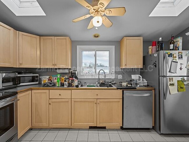 Foto del edificio - 22-23 Third School St