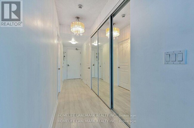 Building Photo - 2230 Lake Shore Blvd W