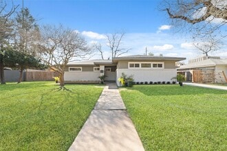 Building Photo - 4415 Merwin St