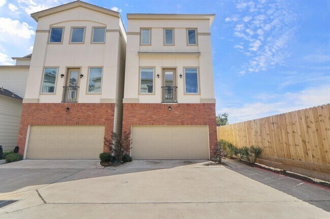 Building Photo - 1202 Cedarpost Tree Springs Pl