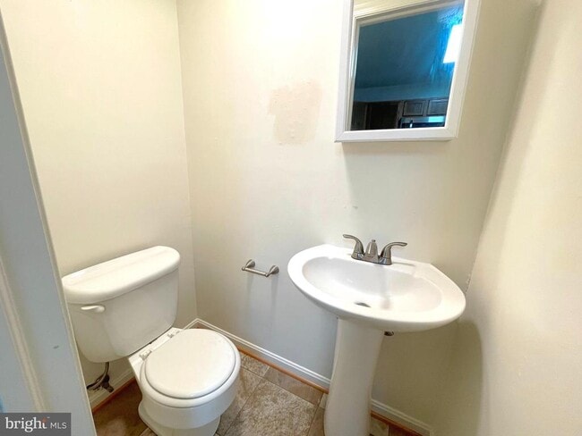 Building Photo - 22097 Spring Valley Dr