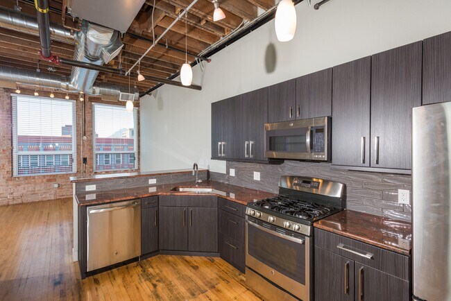 Building Photo - 101 N Tejon St