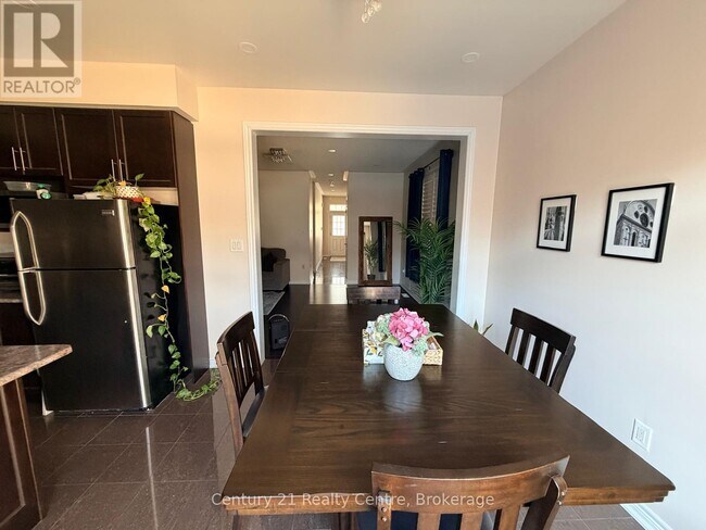 Building Photo - 59 Antibes Dr