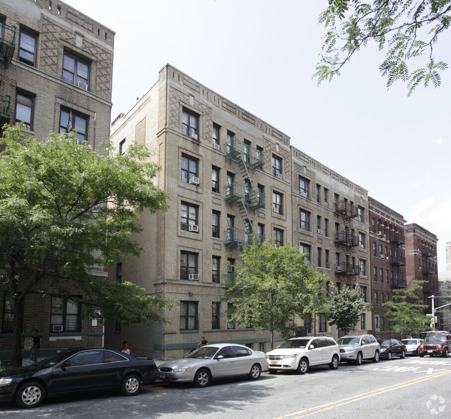 Primary Photo - 252 Wadsworth Ter