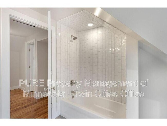 Foto del edificio - 2549 Aldrich Ave S