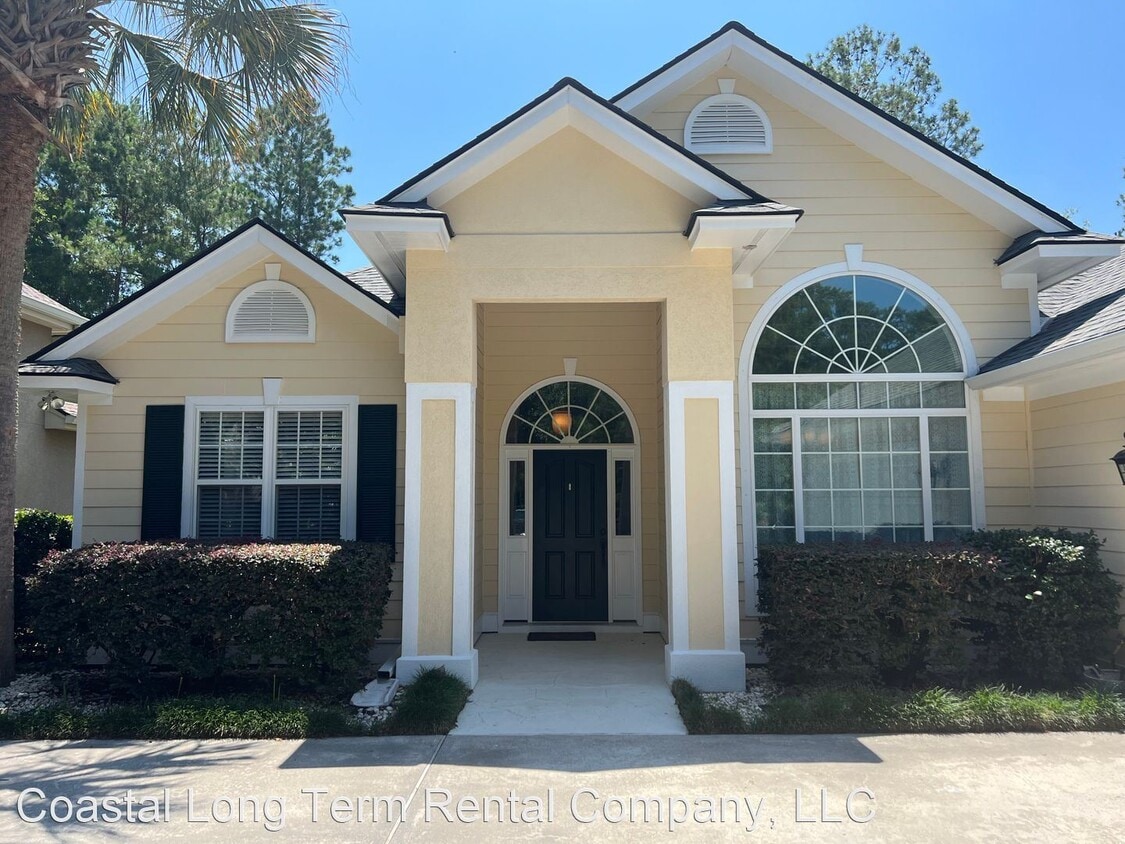 Primary Photo - 3 br, 2 bath House - 245 Club Gate