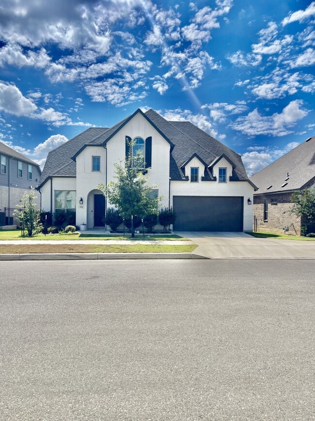 Building Photo - 126 Huntwick Dr