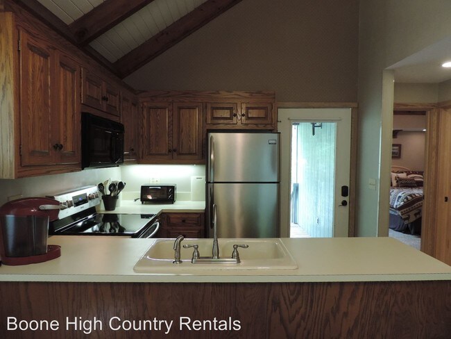Building Photo - 2 br, 2 bath House - 123 Creekside Circle
