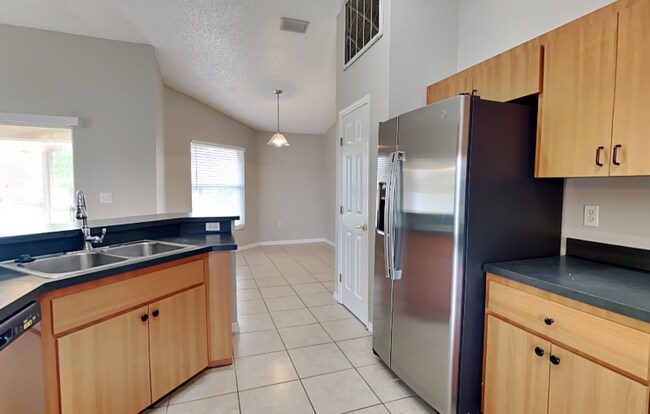 Foto del edificio - 817 Highland Crest Loop