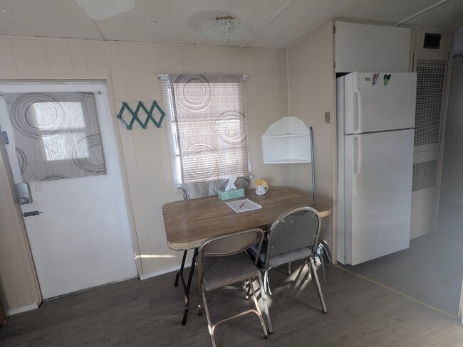 Building Photo - 120 Fortner Ave