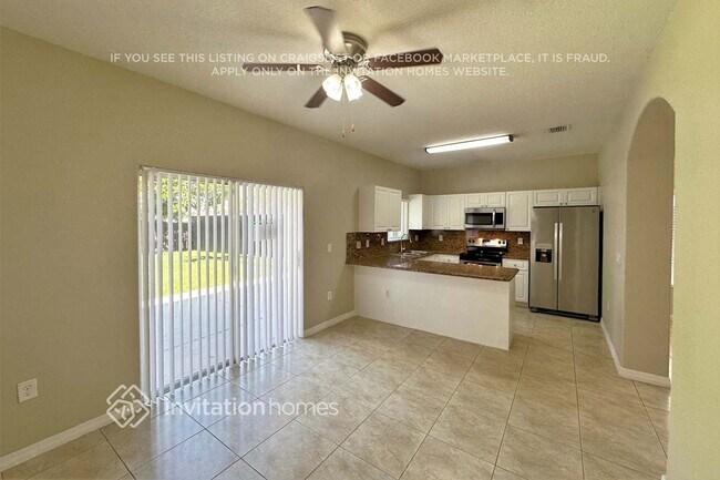 Foto del edificio - 4633 SW 164th Ct