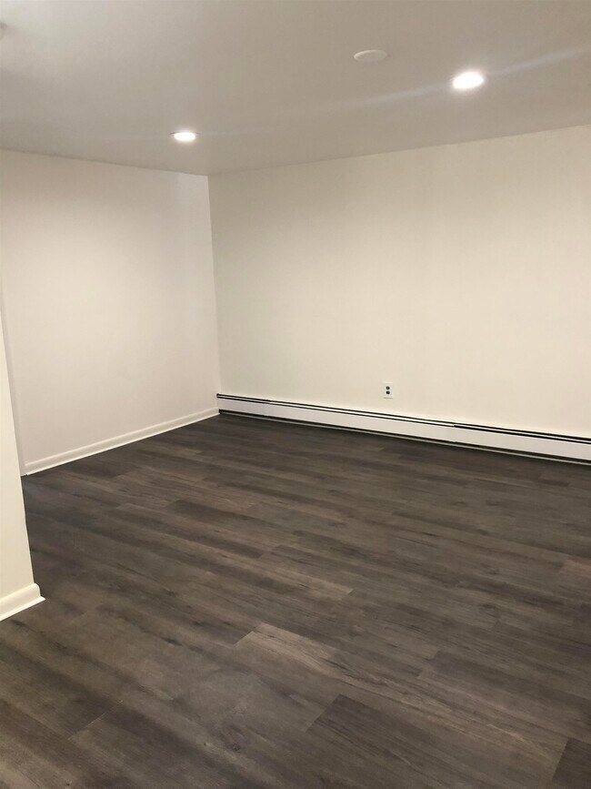 Foto del edificio - 6021 Adams St