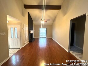 Foto del edificio - 8423 Timber Bridge St