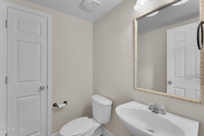 Building Photo - 1897 W Appaloosa Way