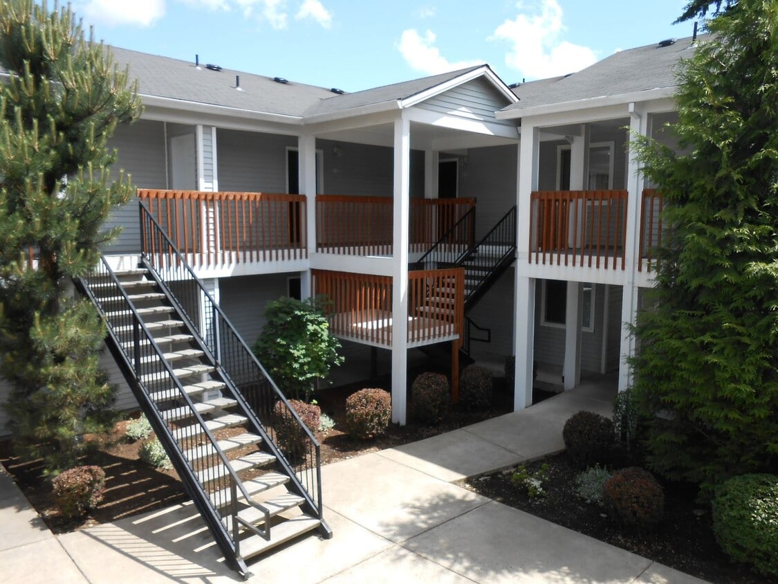 Top-Floor 1 Bdr w/ Private Balcony Ready Now! - Top-Floor 1 Bdr w/ Private Balcony Ready Soon!