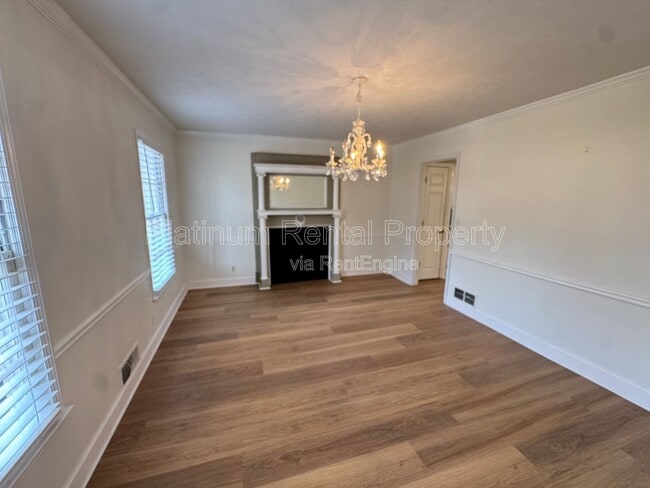 Foto del edificio - 4007 Shady Cir NW