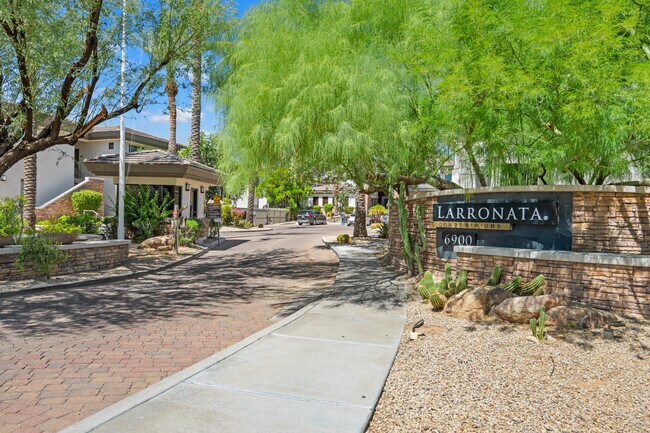 Foto del edificio - 6900 E Princess Dr