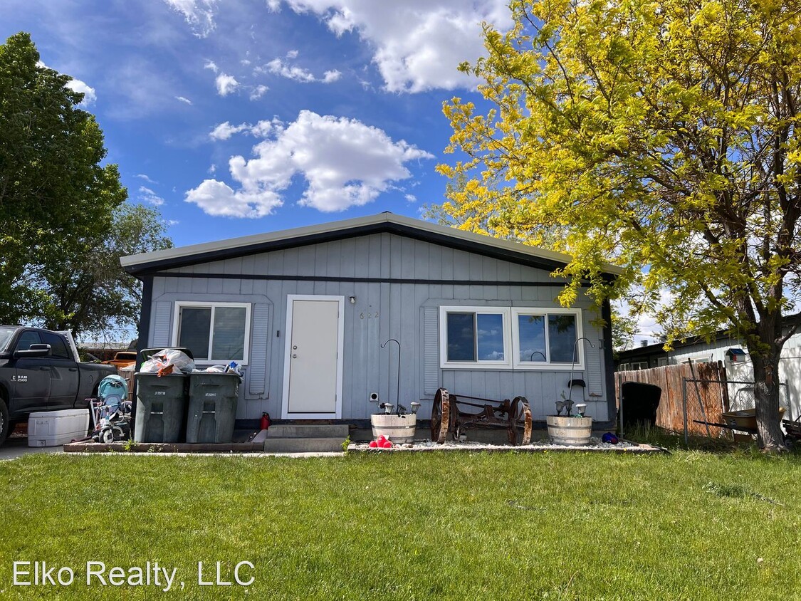 3 br, 2 bath House - 622 Fir Street - House Rental in Carlin, NV ...