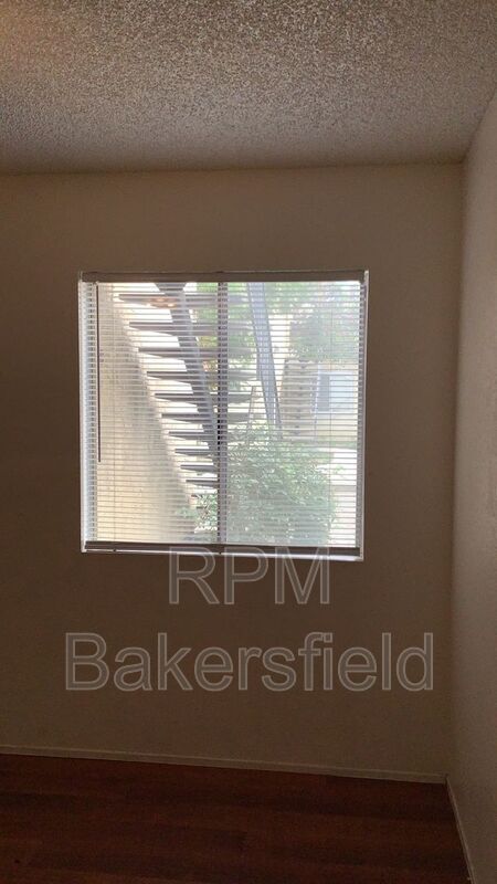 Building Photo - 4608 Maybrook Ave
