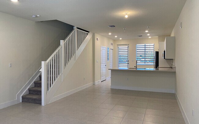 Building Photo - 10270 NW 66th St