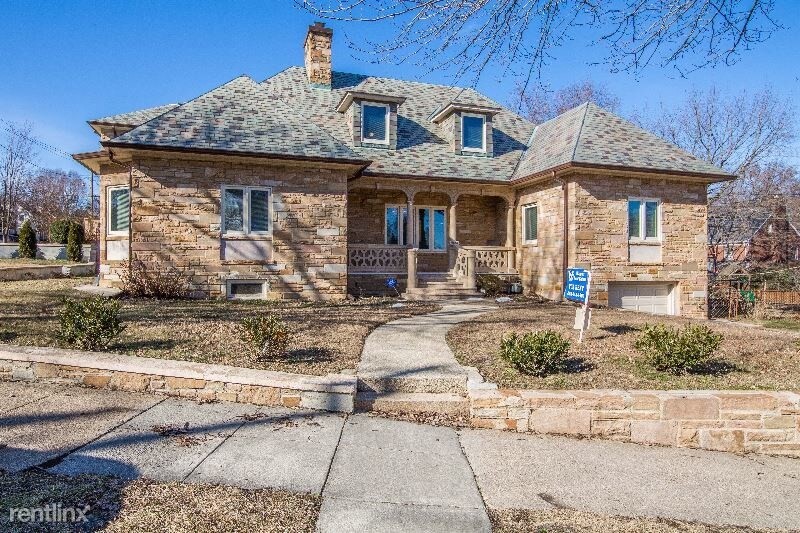 Foto principal - 5900 Moreland St NW