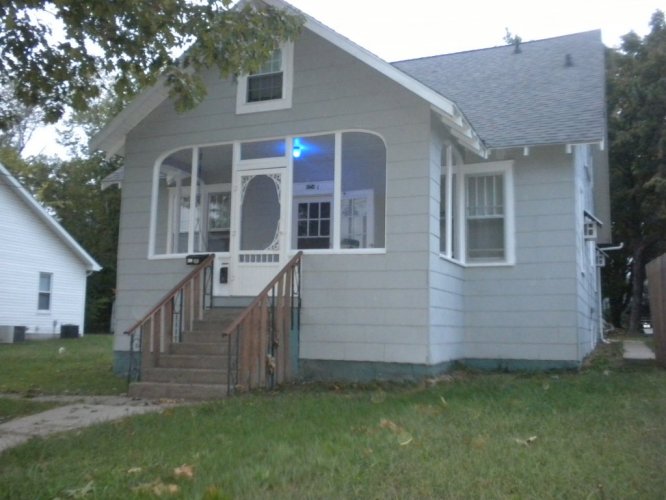 804 W Sycamore St, Carbondale, IL 62901 House Rental in Carbondale