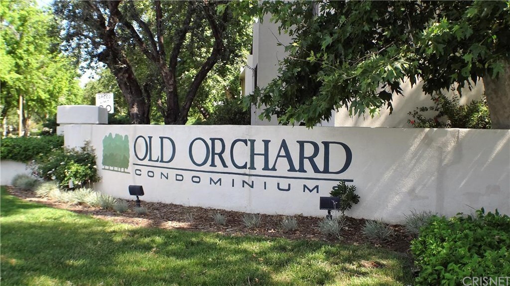 Old Orchard Condos - 23515 Lyons Ave