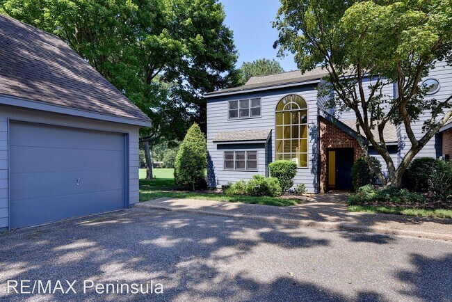 Foto del edificio - 4 br, 3.5 bath House - 256 Archers Mead
