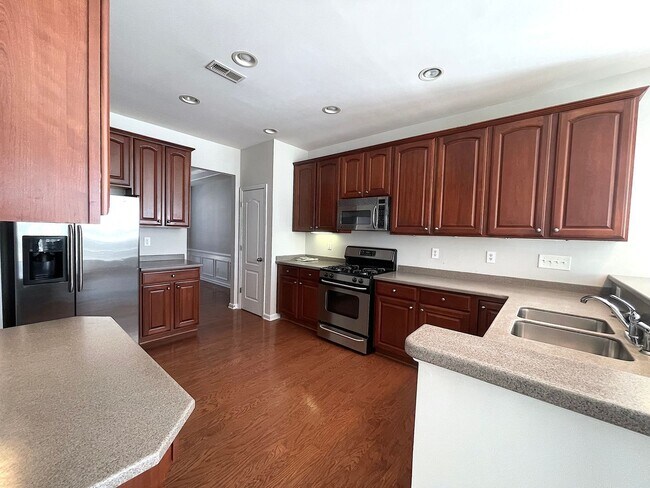 Building Photo - Wakefield Plantation Single Family Home!!