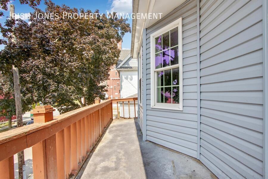 Primary Photo - 269 Whitney Pl