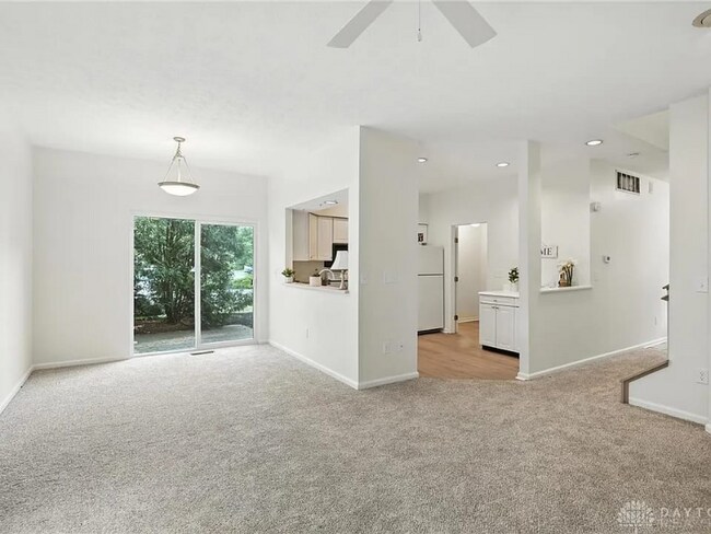 Foto del edificio - 8576 Timber Park Dr