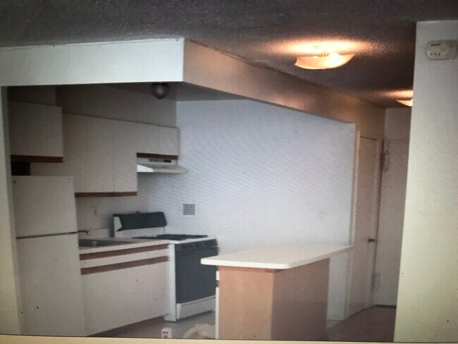 Building Photo - 280 Marin Blvd