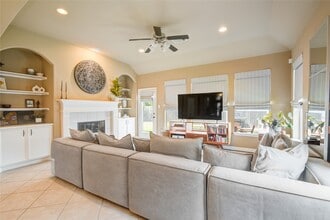 Building Photo - 104 Baileys Ct