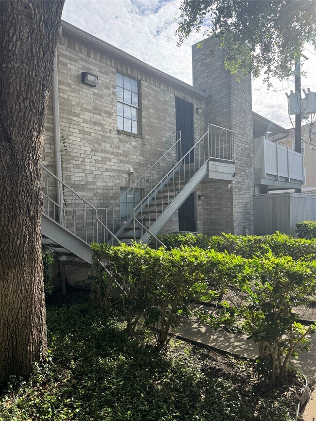 Foto del edificio - 10821 Braes Bend Dr