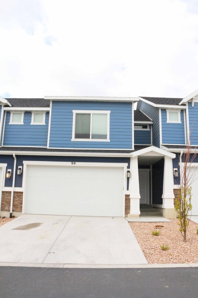 Building Photo - 99 Ashgrove Ln