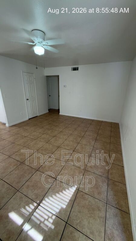 Foto del edificio - 415 N West St