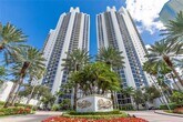 Foto principal - 19111 Collins Ave
