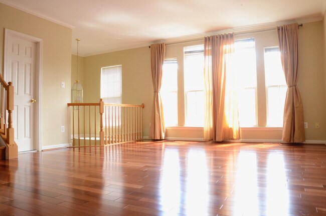 Building Photo - 12250 Winscombe Ter