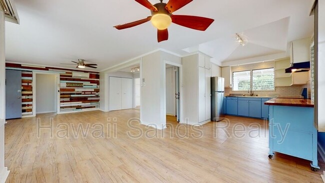 Building Photo - 99-639-639 Halawa Dr