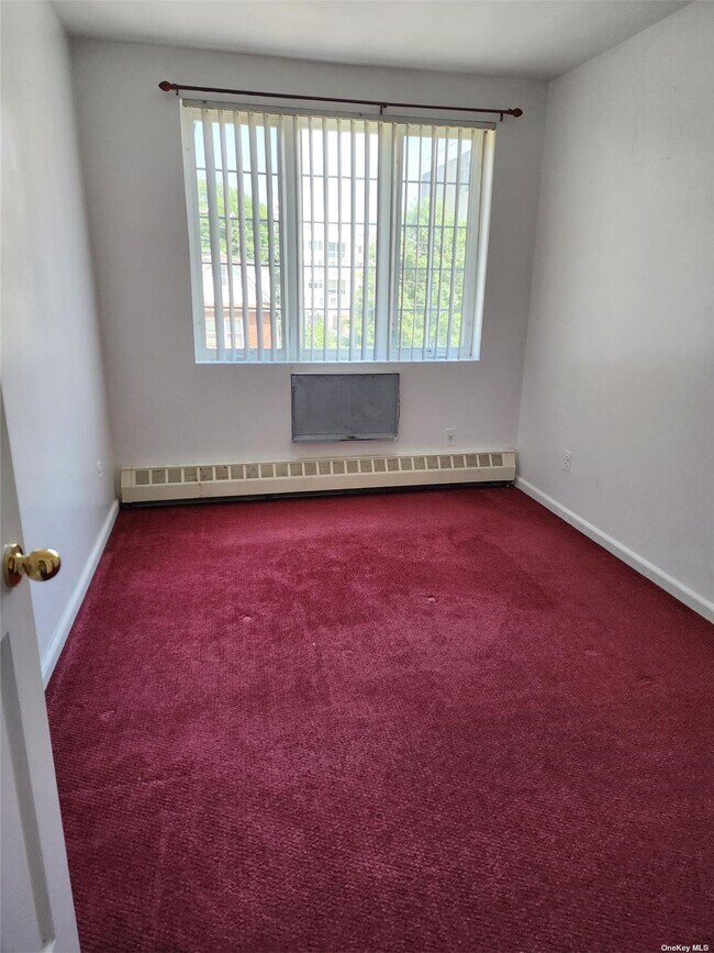 Foto del edificio - 71-42 160th St