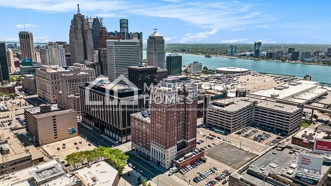 Foto del edificio - 525 W Lafayette Blvd