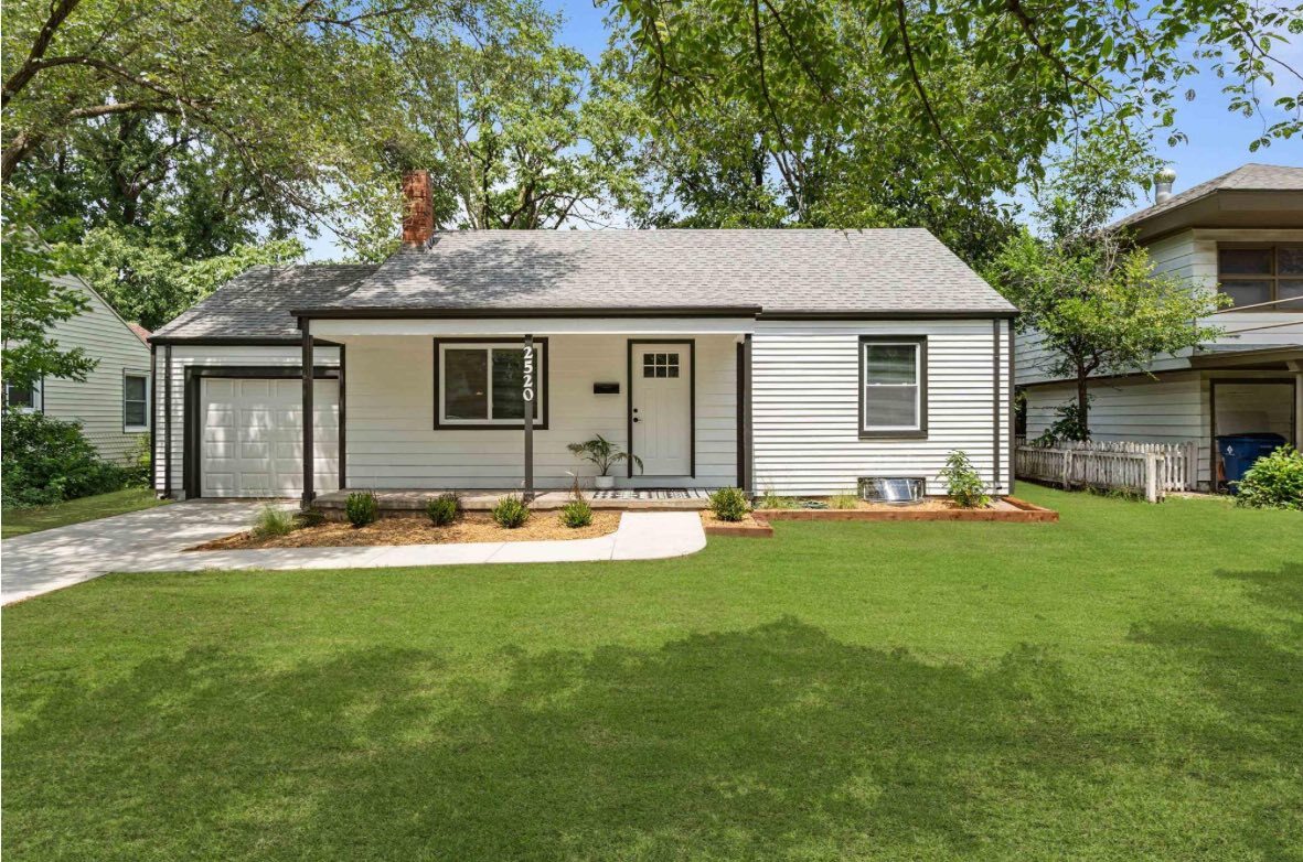 Foto principal - 2520 E Aloma St