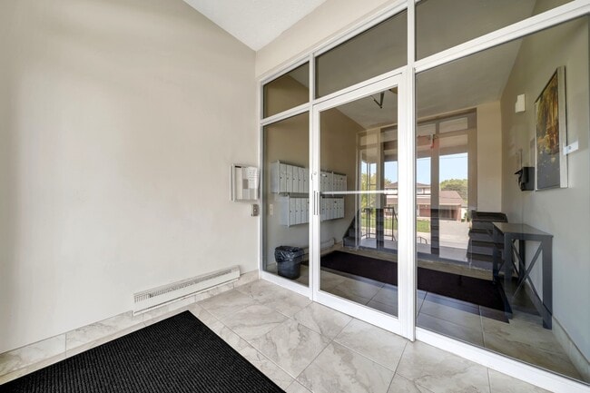 Building Photo - Bayfield Manor Apartments