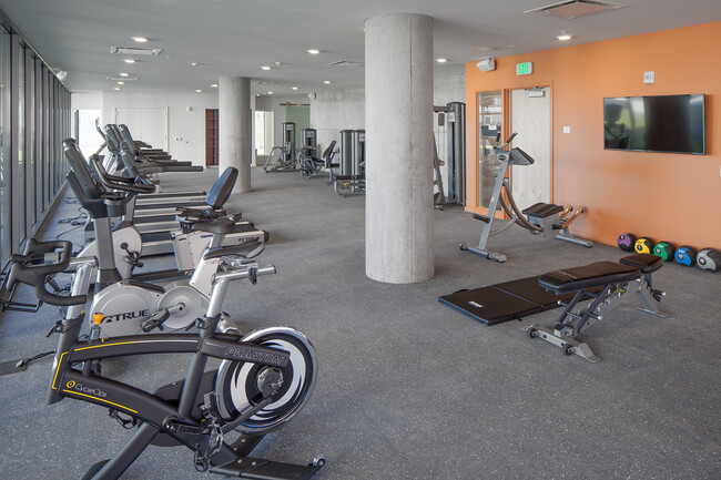 Building Photo - NV Apartments