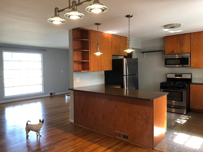 Foto del edificio - 710 Broadview Ave