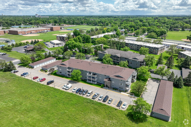 Aerial Photo - 880 Lyn Way