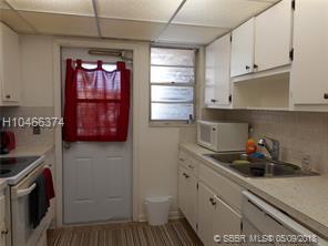 Building Photo - 2495 SW 82nd Ave