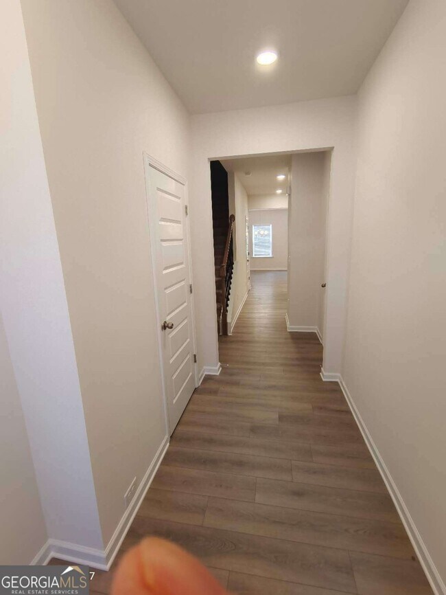 Foto del edificio - 316 Skye Ln